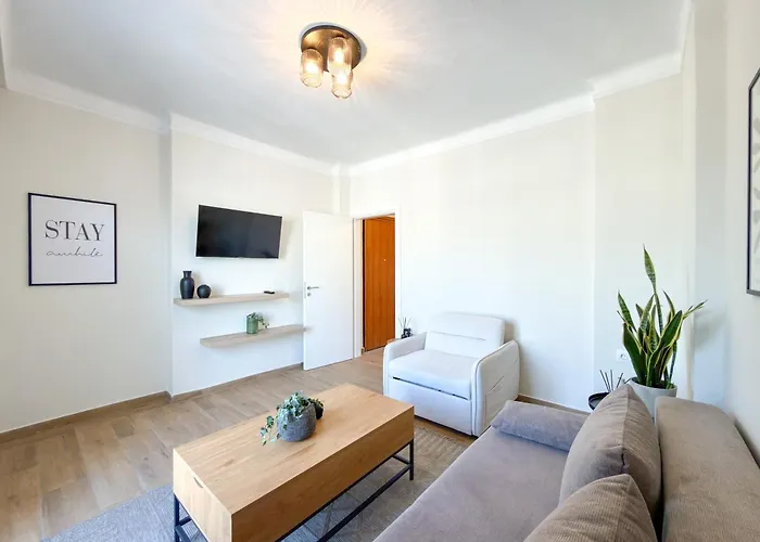 Luxury Downtown H1 Apartament *
